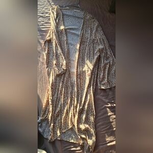 Carly Jean Los Angeles Floral Kimono - Cream and Brown